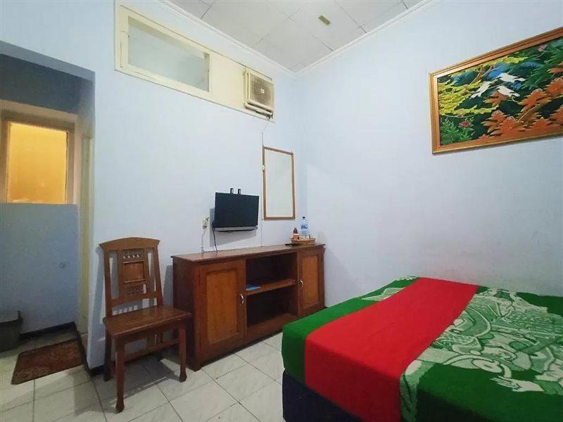 Hotel Palem 2 Syariah Malang Redpartner Bagian luar foto