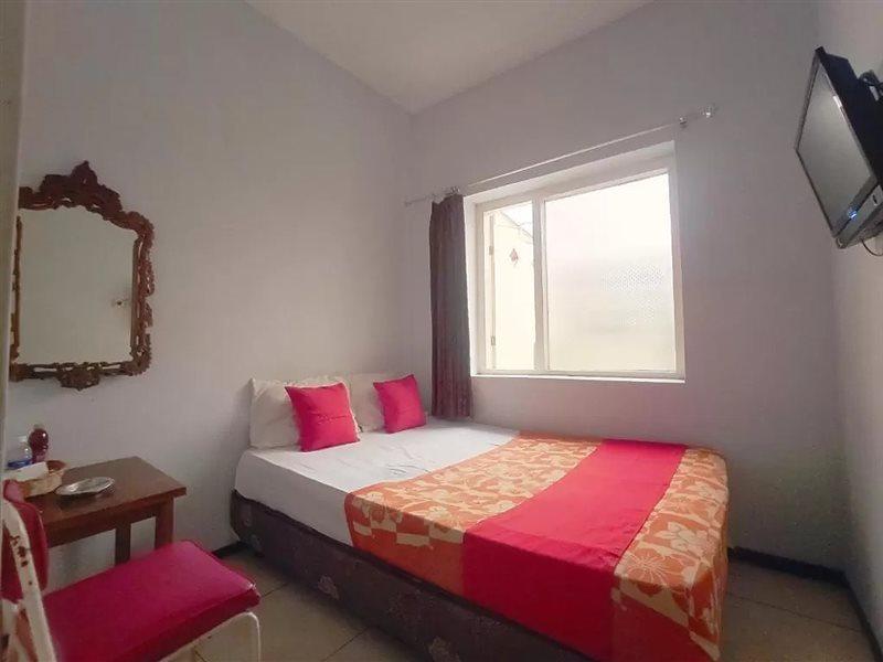 Hotel Palem 2 Syariah Malang Redpartner Bagian luar foto