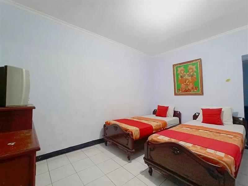 Hotel Palem 2 Syariah Malang Redpartner Bagian luar foto