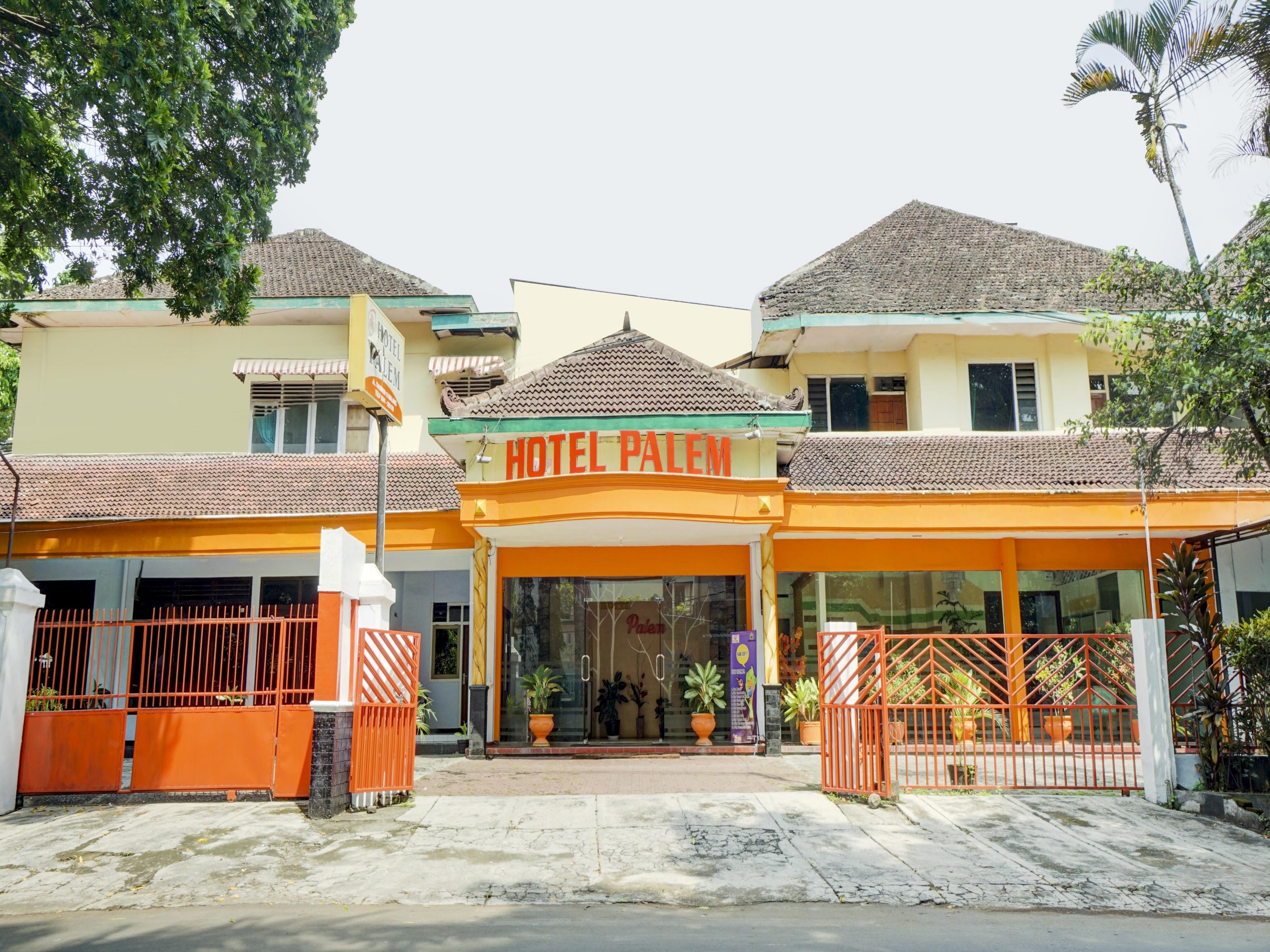 Hotel Palem 2 Syariah Malang Redpartner Bagian luar foto