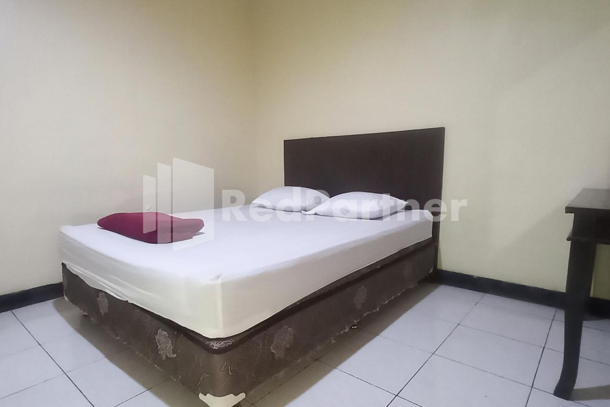 Hotel Palem 2 Syariah Malang Redpartner Bagian luar foto