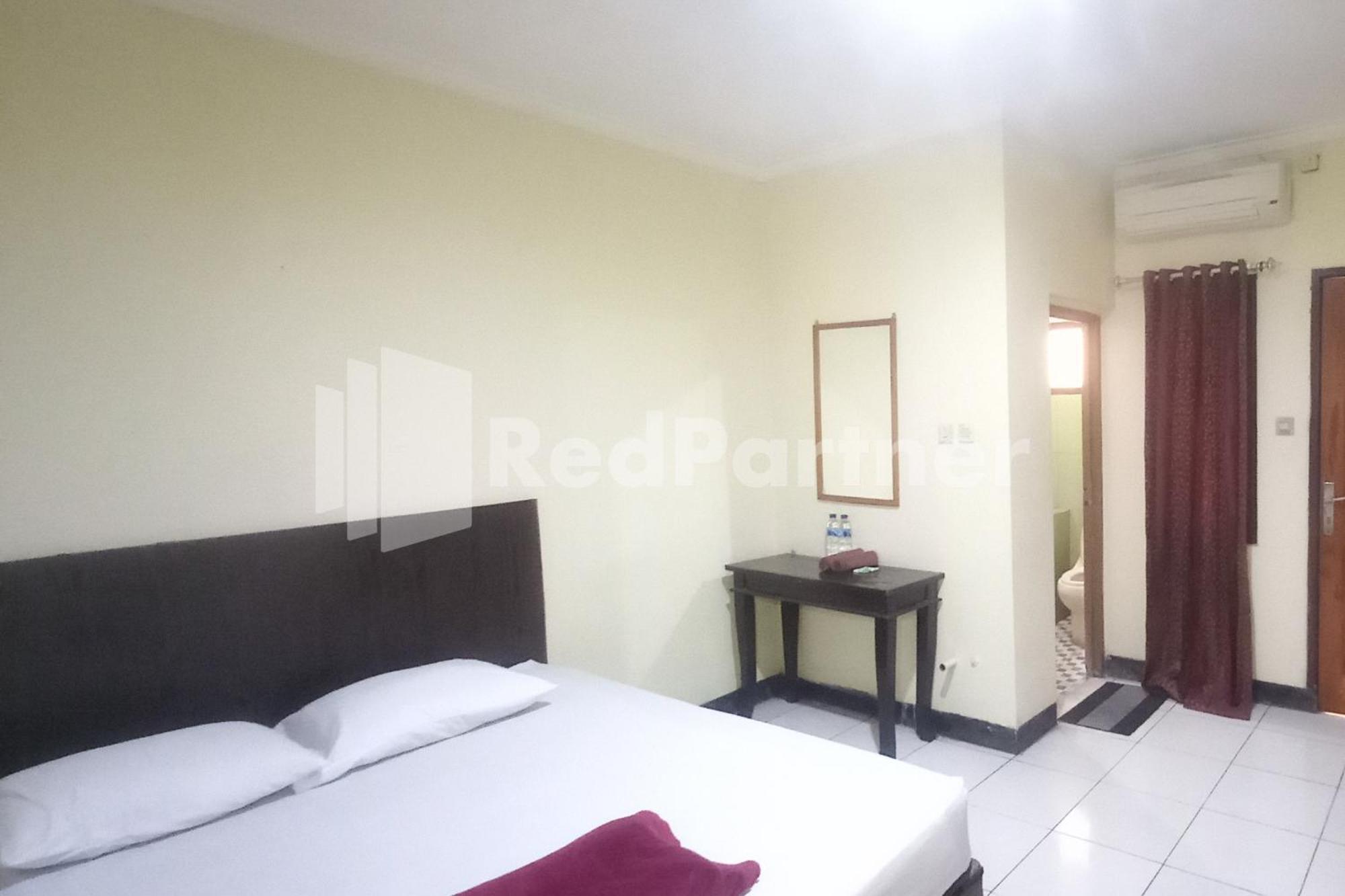 Hotel Palem 2 Syariah Malang Redpartner Bagian luar foto
